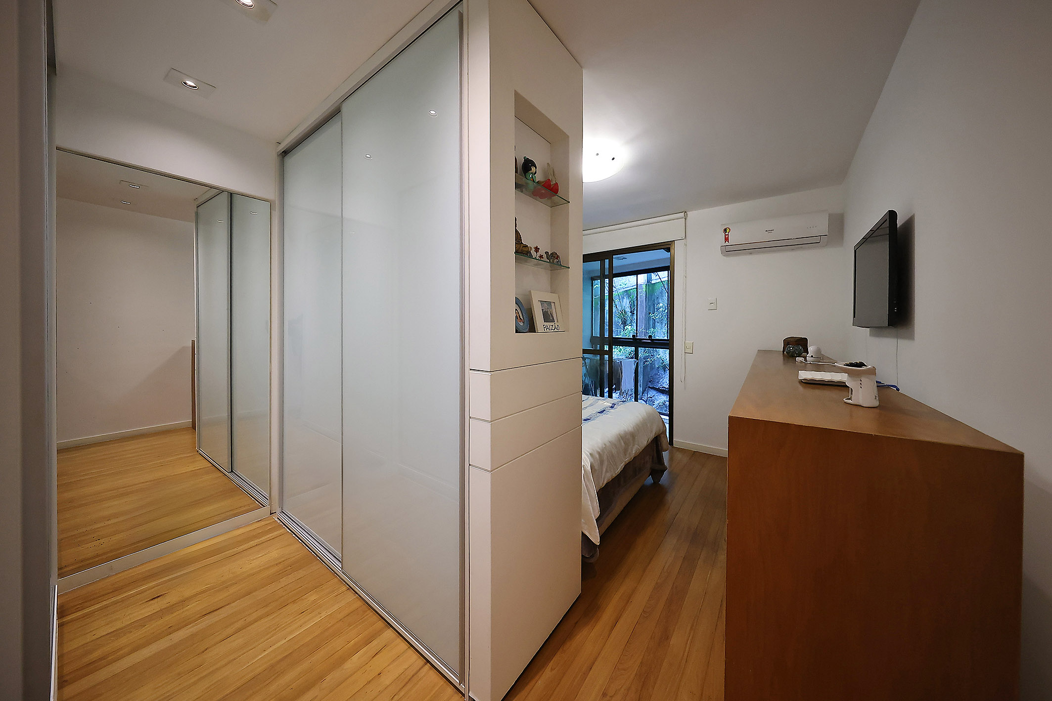  205 m² Apartment with Four Suites and a Balcony - 物件實景