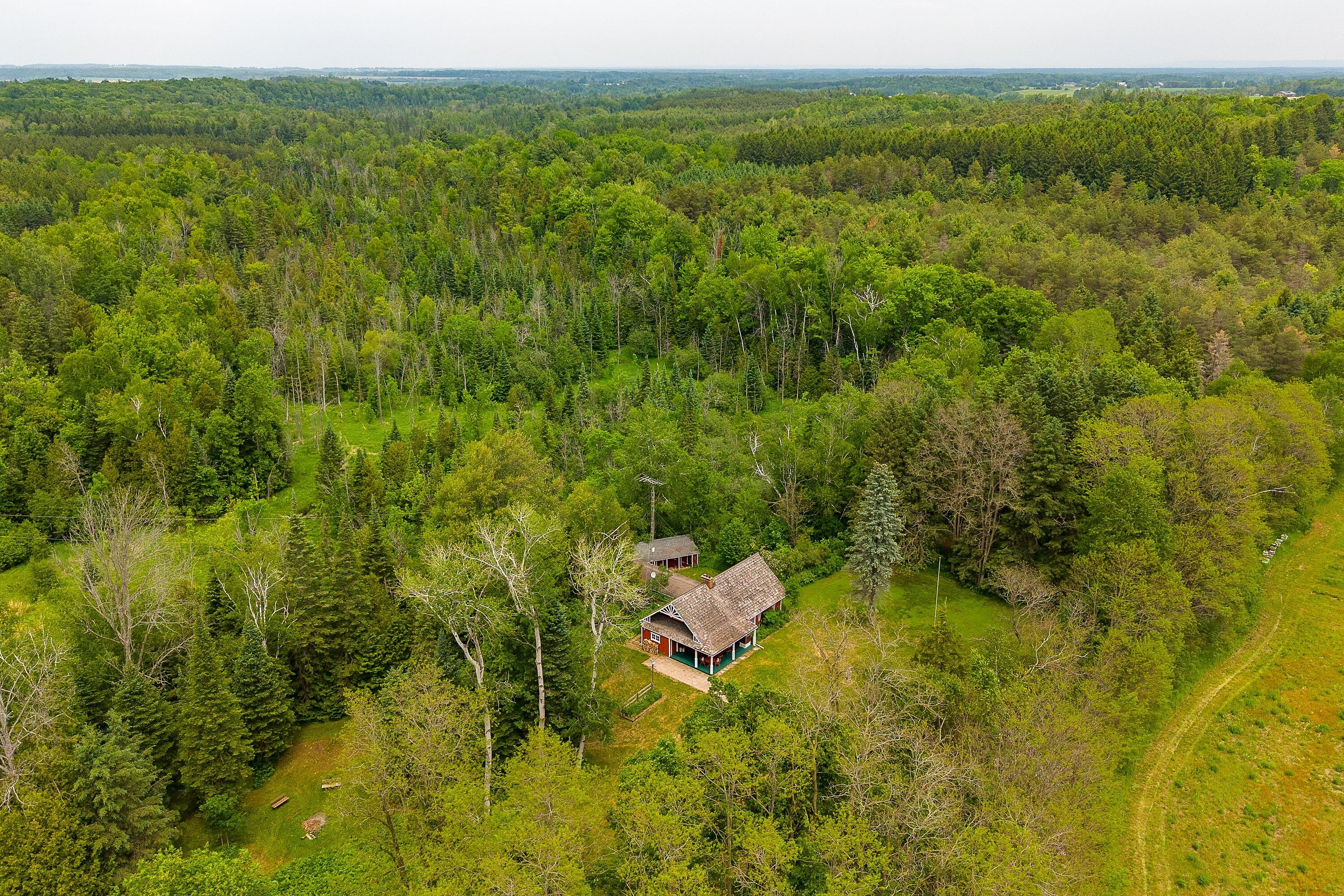  33 Acre Country Retreat - 物件實景