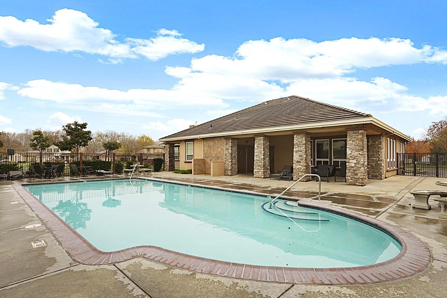 Valley Springs, California, 95252, United States, 3 Bedrooms Bedrooms, ,3 BathroomsBathrooms,Residential,For Sale,2005908