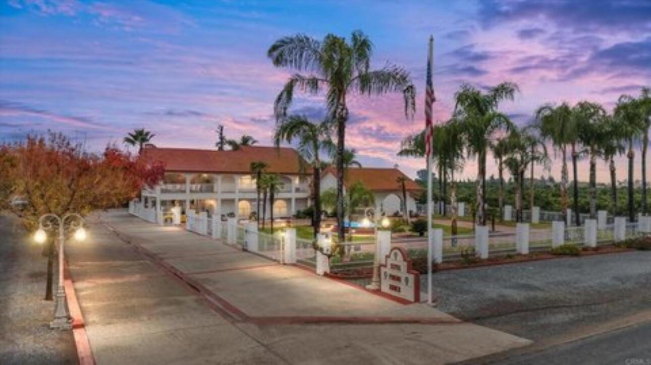 Terra Bella, California, 93270, United States, 4 Bedrooms Bedrooms, ,4 BathroomsBathrooms,Residential,For Sale,1976199