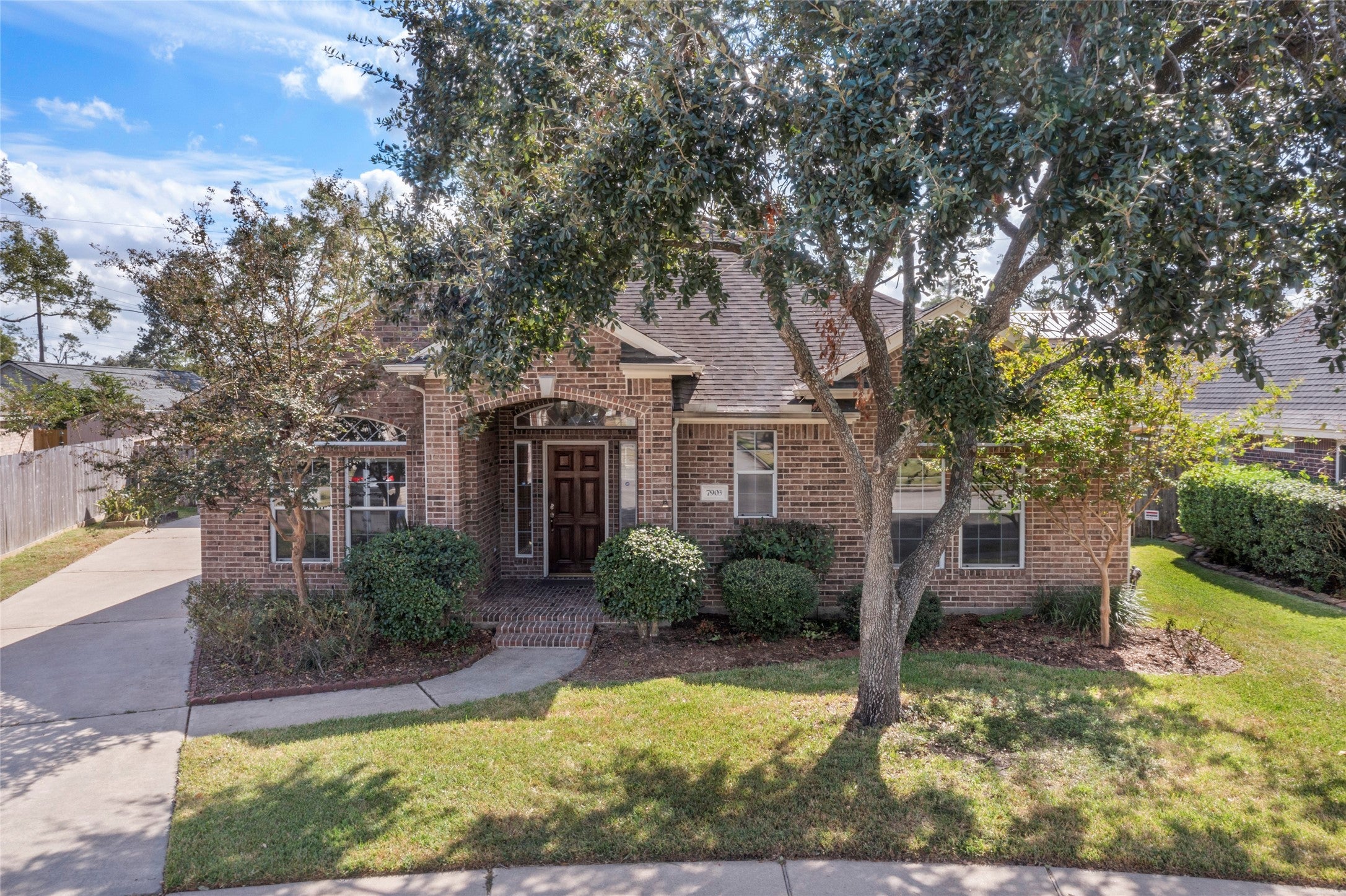 Houston, Texas, 77055, United States, 3 Bedrooms Bedrooms, ,2 BathroomsBathrooms,Residential,For Sale,1923474