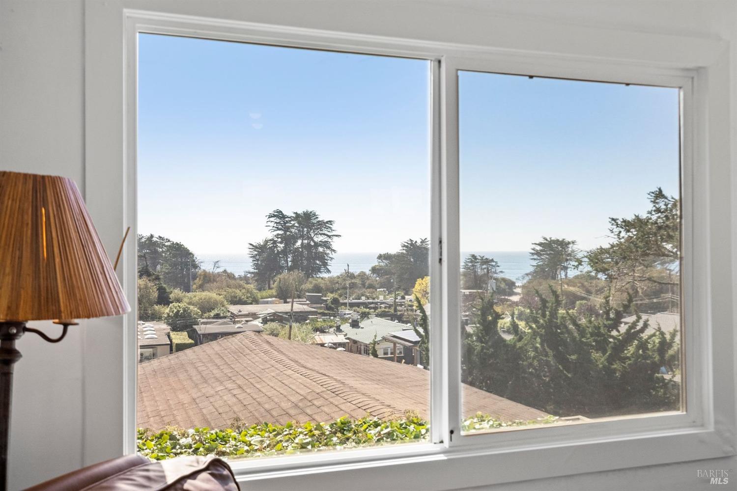 Stinson Beach, California, 94970, United States, 1 Bedroom Bedrooms, ,1 BathroomBathrooms,Residential,For Sale,1838443