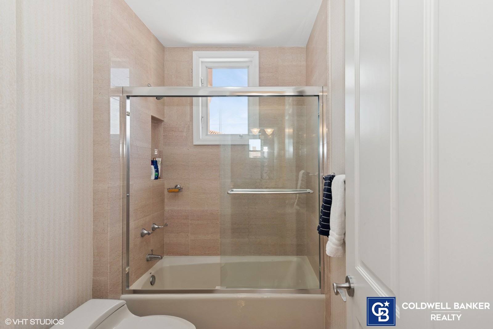 Coral Gables, Florida, 33158, United States, 3 Bedrooms Bedrooms, ,4 BathroomsBathrooms,Residential,For Sale,1795560