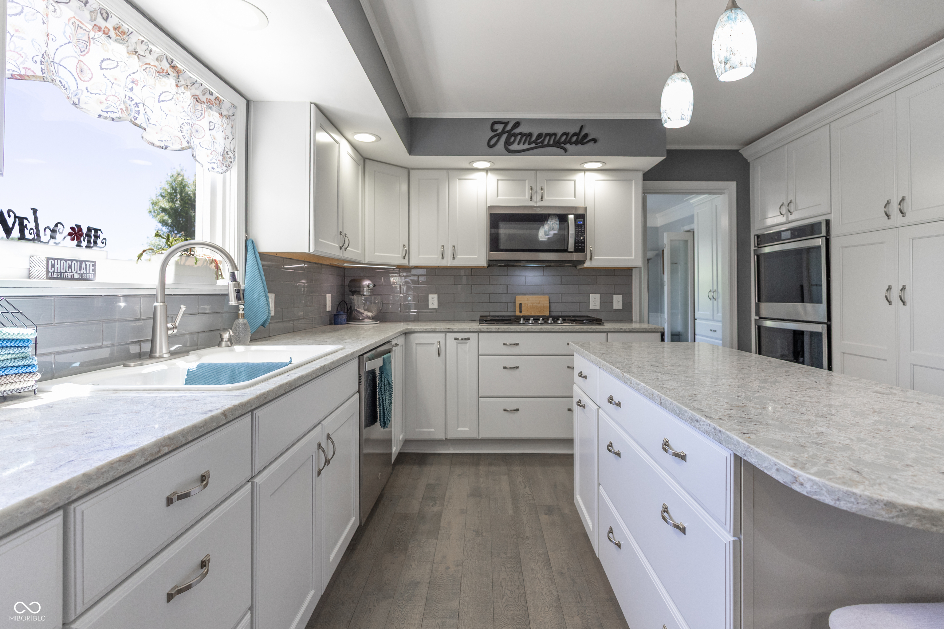 Columbus, Indiana, 47203, United States, 5 Bedrooms Bedrooms, ,6 BathroomsBathrooms,Residential,For Sale,1975671