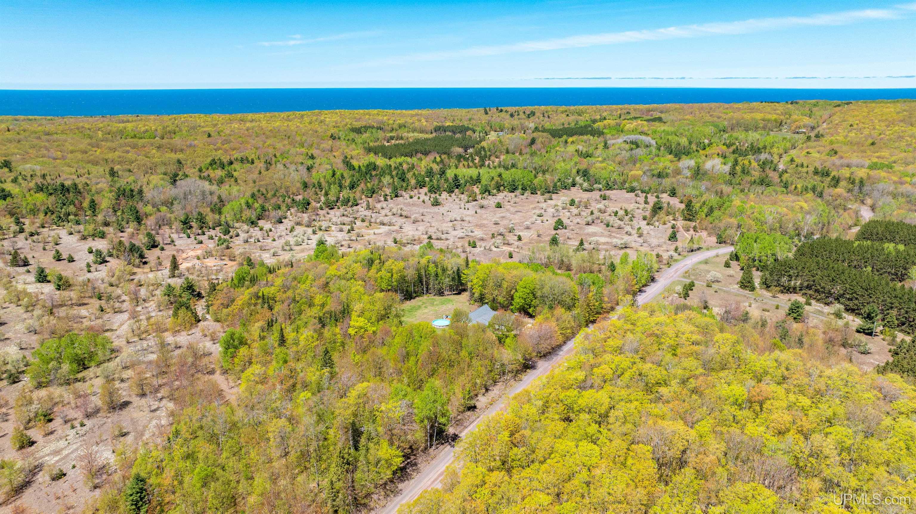 Houghton, Michigan, 49931, United States, 4 Bedrooms Bedrooms, ,3 BathroomsBathrooms,Residential,For Sale,1924380