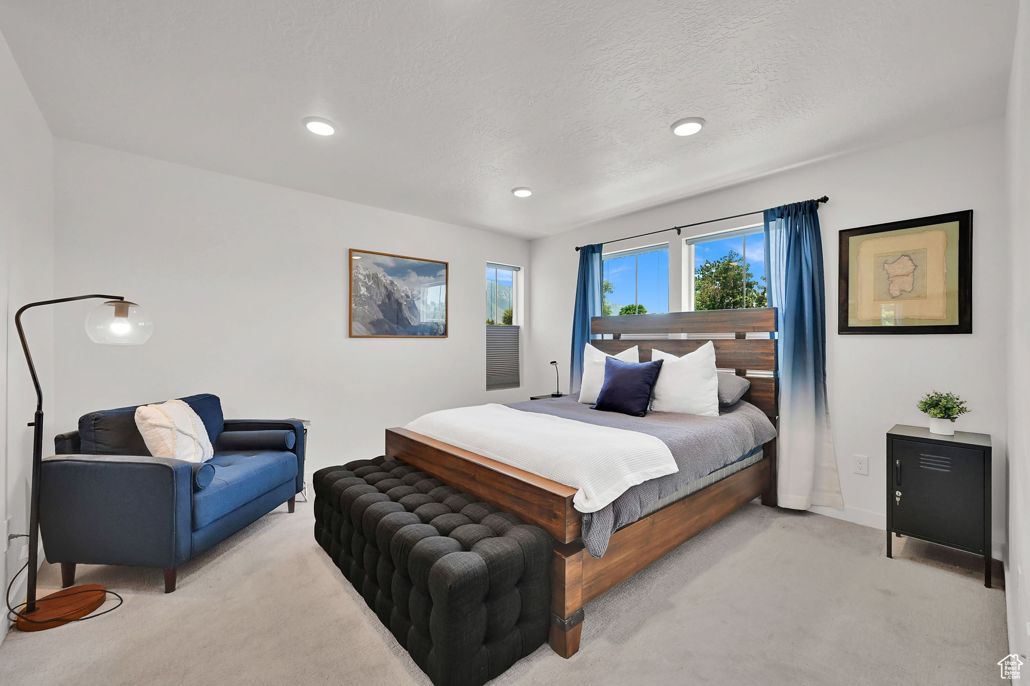 Sandy, Utah, 84070, United States, 3 Bedrooms Bedrooms, ,3 BathroomsBathrooms,Residential,For Sale,1895888