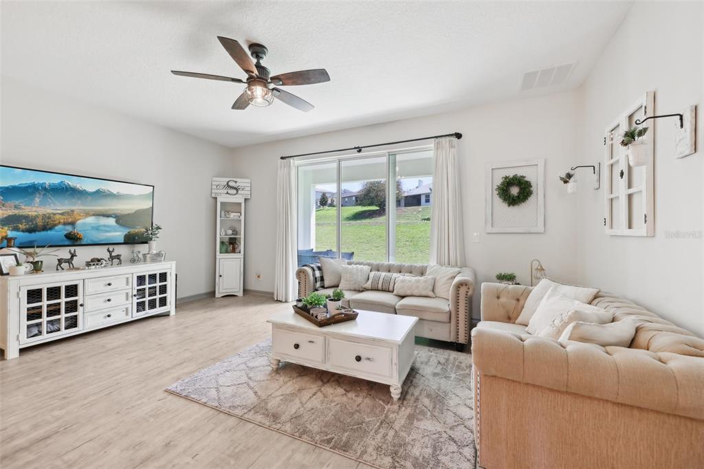 Clermont, Florida, 34711, United States, 5 Bedrooms Bedrooms, ,3 BathroomsBathrooms,Residential,For Sale,1840376