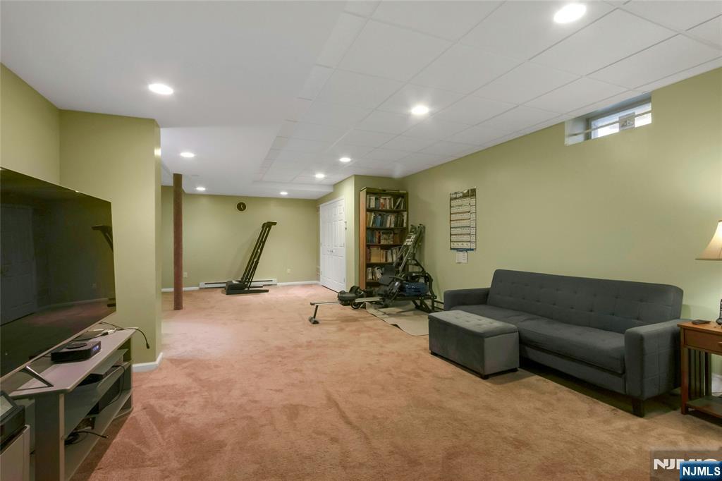 Emerson, New Jersey, 07630, United States, 4 Bedrooms Bedrooms, ,3 BathroomsBathrooms,Residential,For Sale,1991128