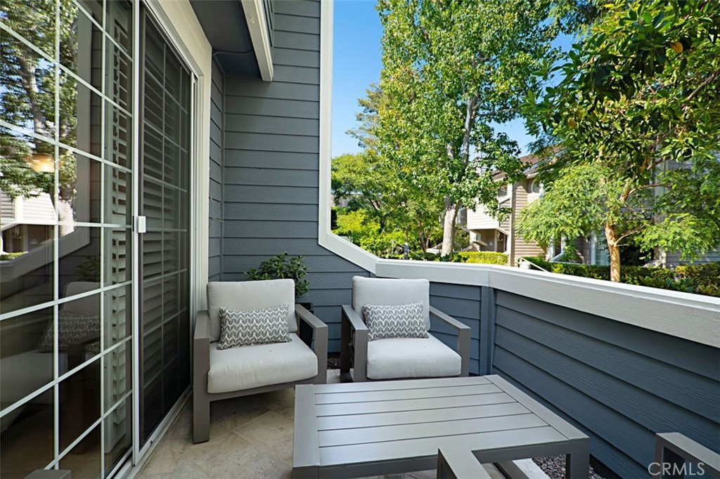 Long Beach, California, 90803, United States, 2 Bedrooms Bedrooms, ,3 BathroomsBathrooms,Residential,For Sale,1917947