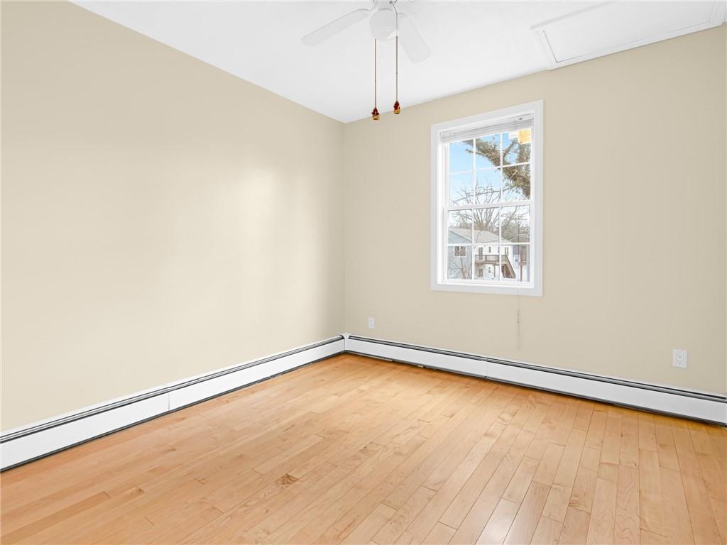 Warwick, Rhode Island, 02889, United States, 3 Bedrooms Bedrooms, ,3 BathroomsBathrooms,Residential,For Sale,2030234