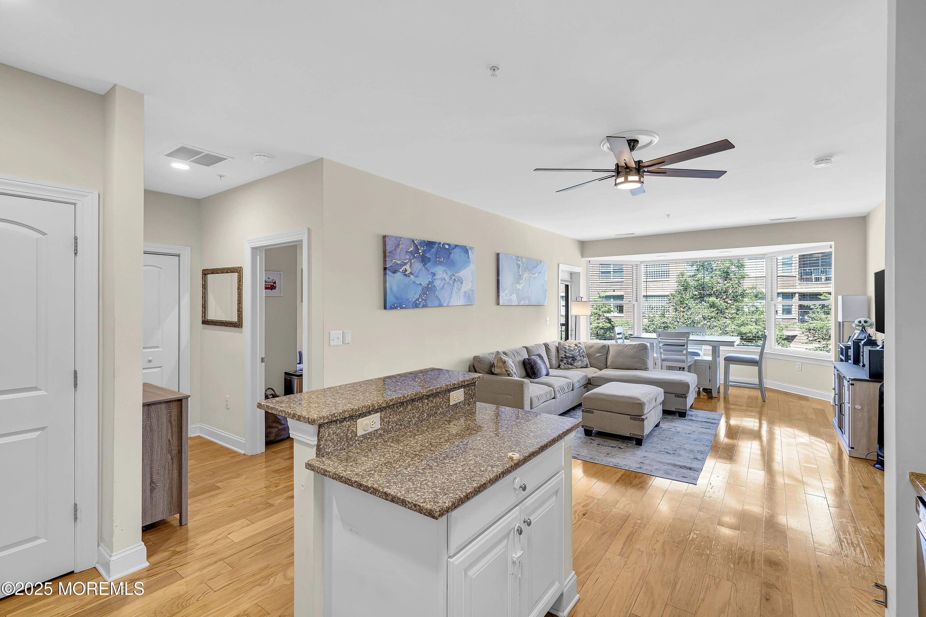 West New York, New Jersey, 07093, United States, 2 Bedrooms Bedrooms, ,2 BathroomsBathrooms,Residential,For Sale,1928927