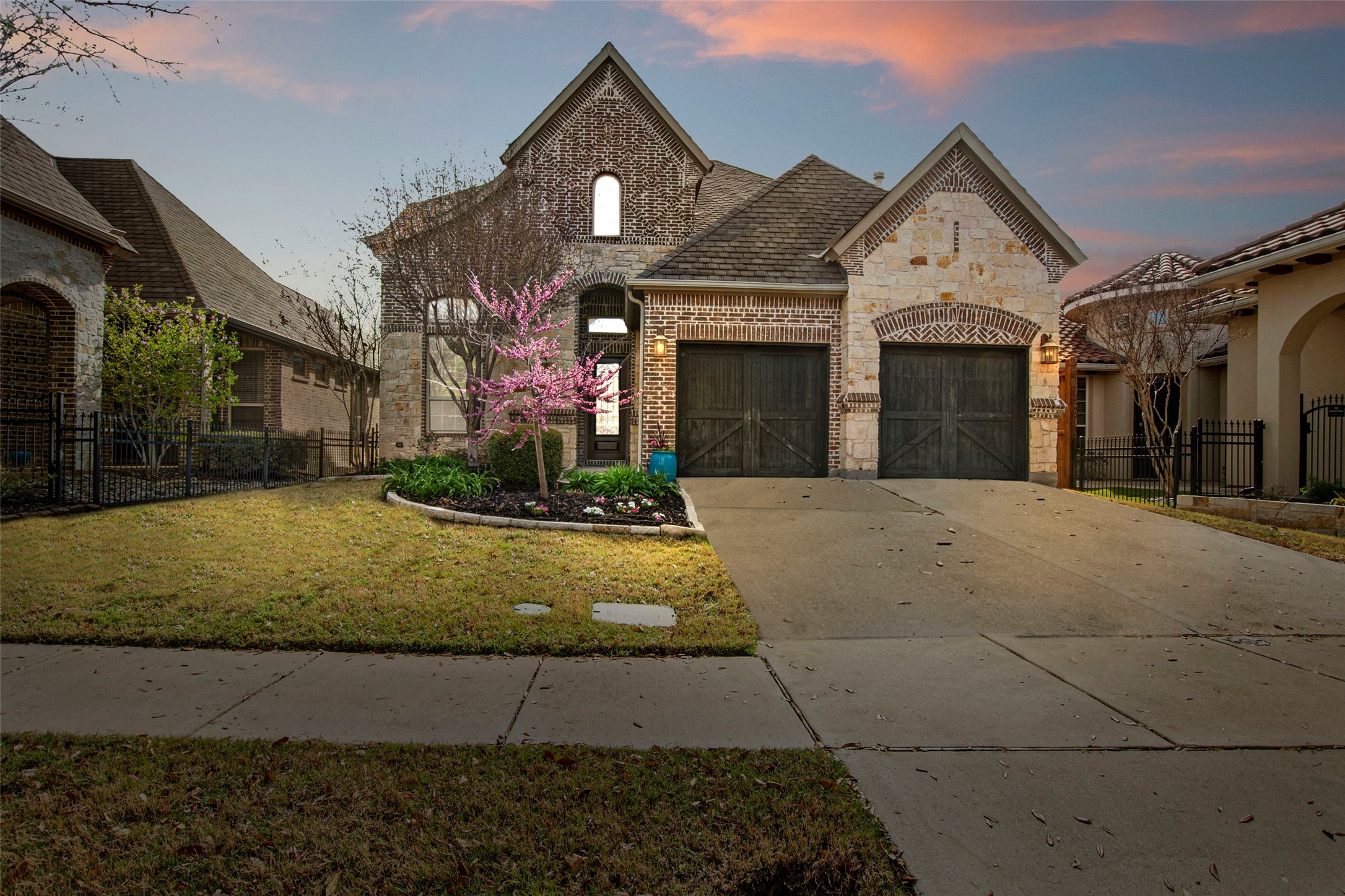 McKinney, Texas, 75070, United States, 3 Bedrooms Bedrooms, ,4 BathroomsBathrooms,Residential,For Sale,1804069