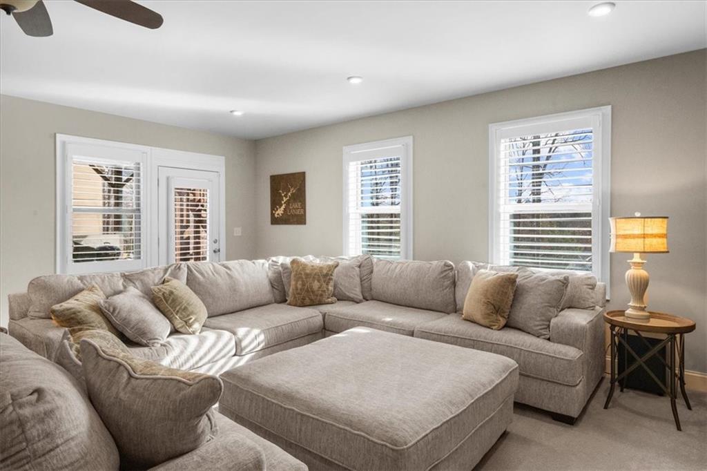 Dawsonville, Georgia, 30534, United States, 6 Bedrooms Bedrooms, ,6 BathroomsBathrooms,Residential,For Sale,1975306