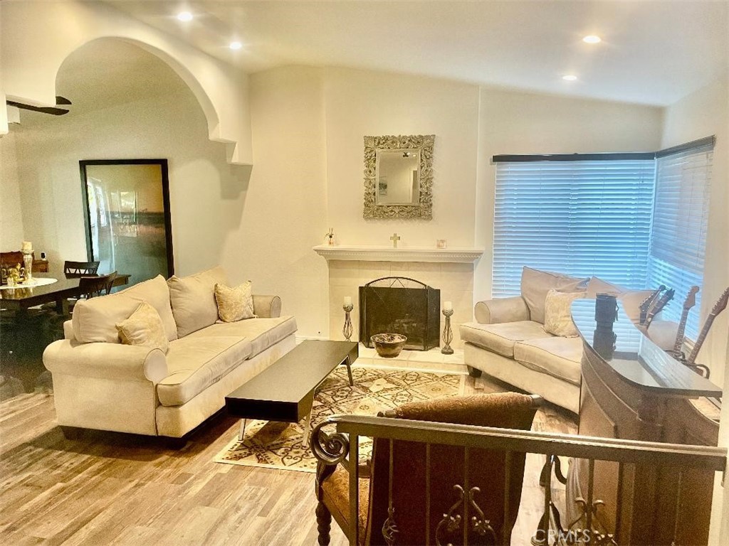 Ontario, California, 91761, United States, 4 Bedrooms Bedrooms, ,3 BathroomsBathrooms,Residential,For Sale,2009080