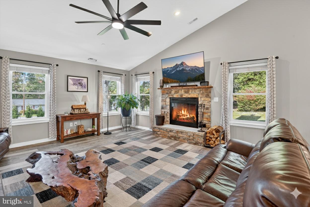 Sykesville, Maryland, 21784, United States, 4 Bedrooms Bedrooms, ,2 BathroomsBathrooms,Residential,For Sale,1977804