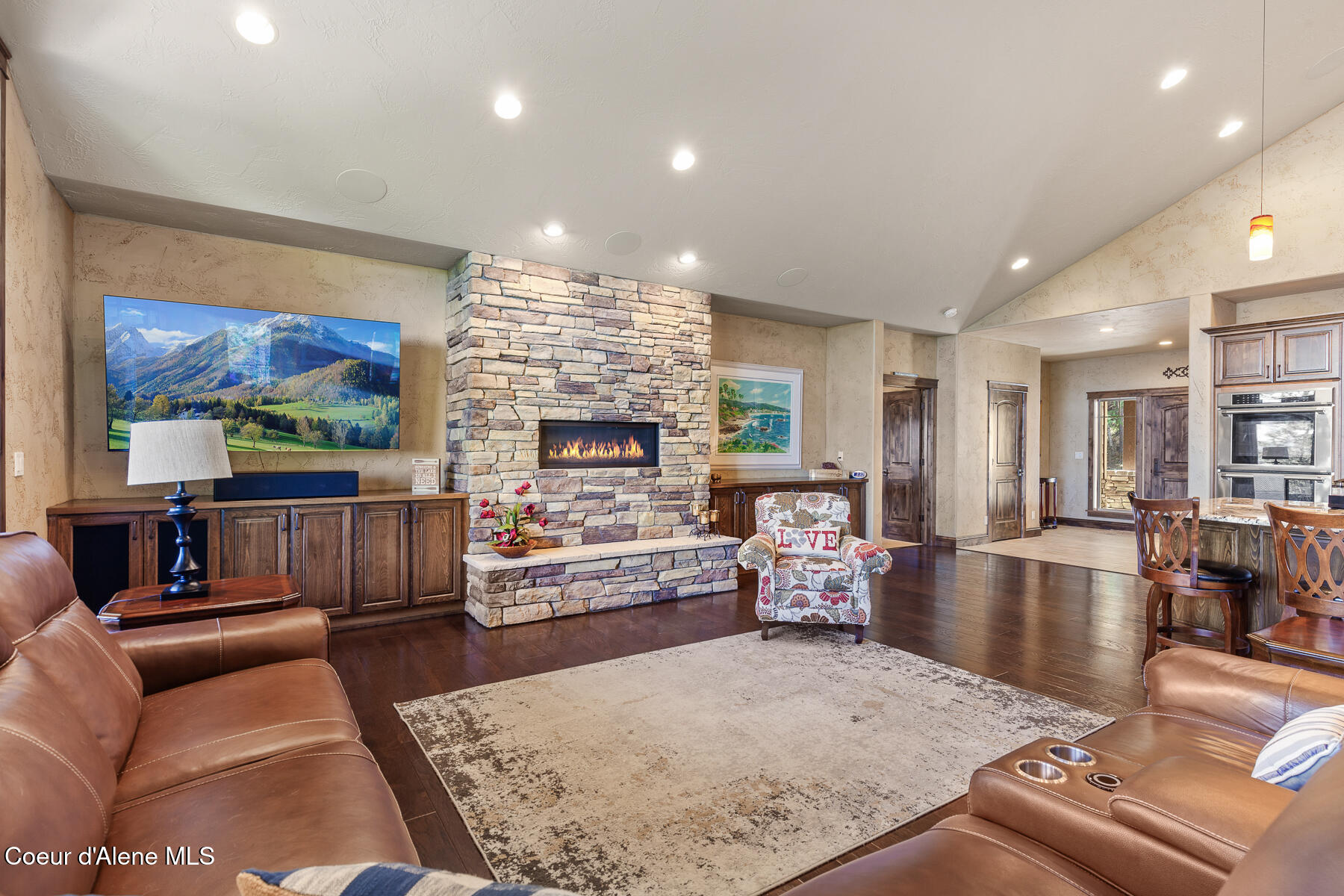 Coeur d'Alene, Idaho, 83814, United States, 5 Bedrooms Bedrooms, ,5 BathroomsBathrooms,Residential,For Sale,1763512