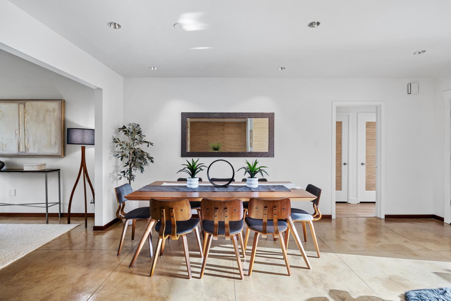 San Mateo, California, 94402, United States, 3 Bedrooms Bedrooms, ,2 BathroomsBathrooms,Residential,For Sale,1987583