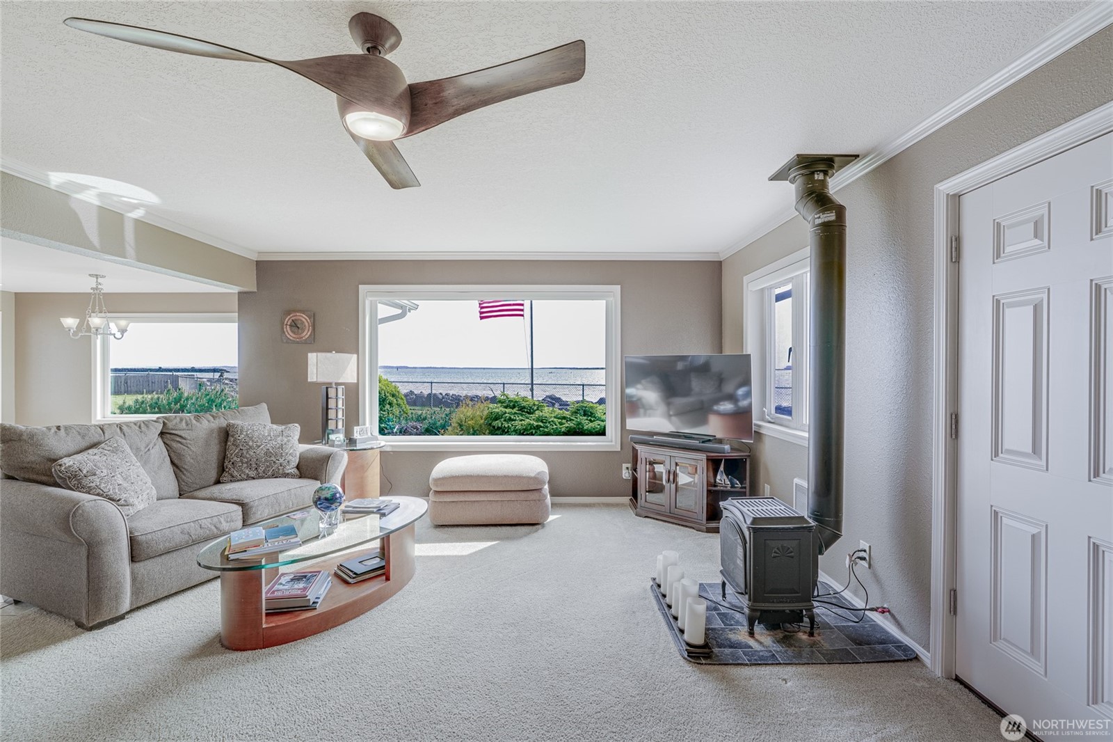 Chinook, Washington, 98614, United States, 2 Bedrooms Bedrooms, ,1 BathroomBathrooms,Residential,For Sale,1814598