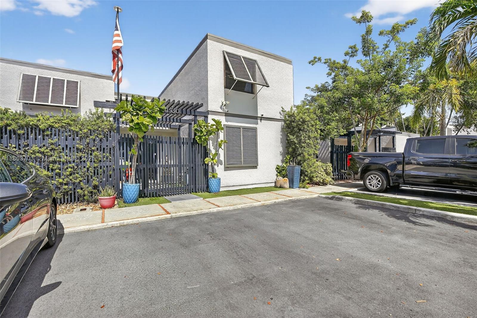 Pembroke Pines, Florida, 33026, United States, 3 Bedrooms Bedrooms, ,3 BathroomsBathrooms,Residential,For Sale,1927070