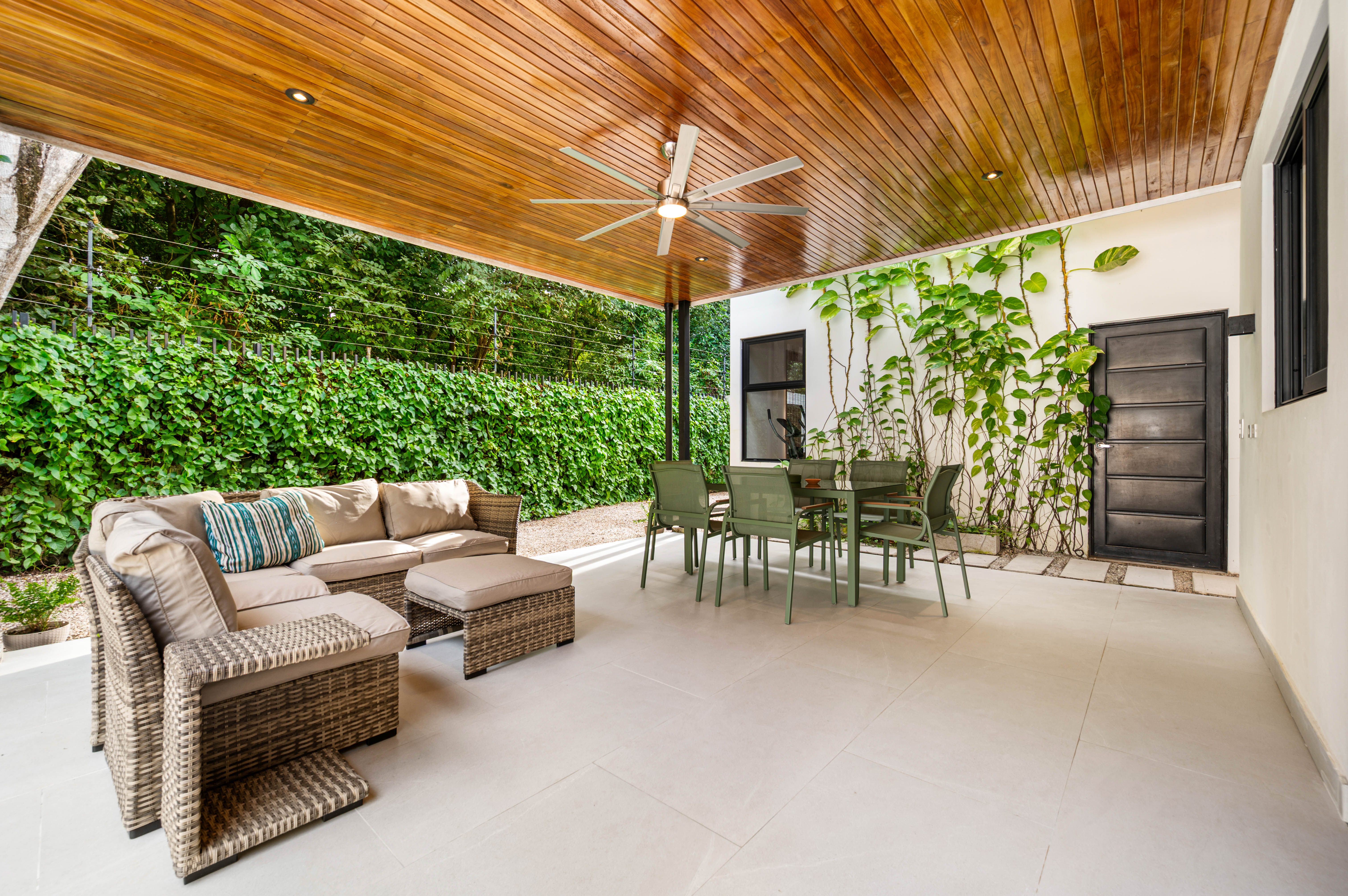 Playa Potrero, Guanacaste, CR, 3 Bedrooms Bedrooms, ,4 BathroomsBathrooms,Residential,For Sale,1997331