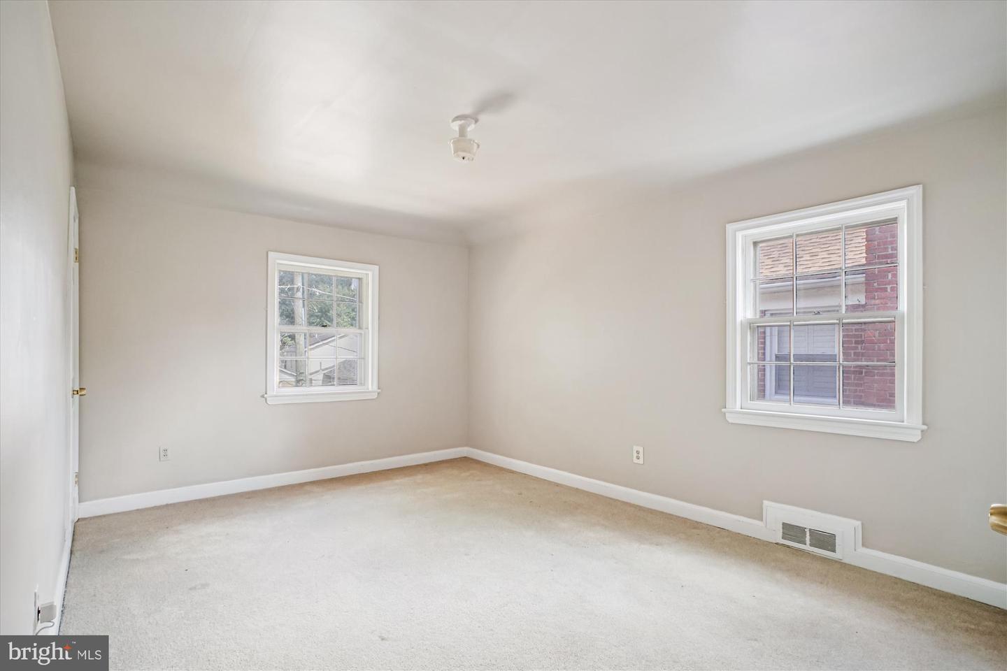 Washington, District of Columbia, 20017, United States, 3 Bedrooms Bedrooms, ,3 BathroomsBathrooms,Residential,For Sale,1966689