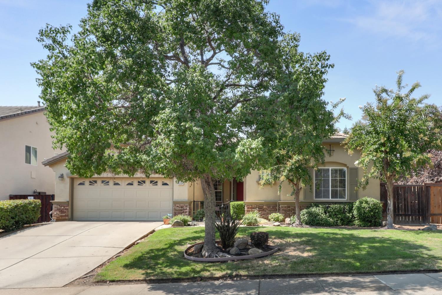 El Dorado Hills, California, 95762, United States, 4 Bedrooms Bedrooms, ,2 BathroomsBathrooms,Residential,For Sale,1939955