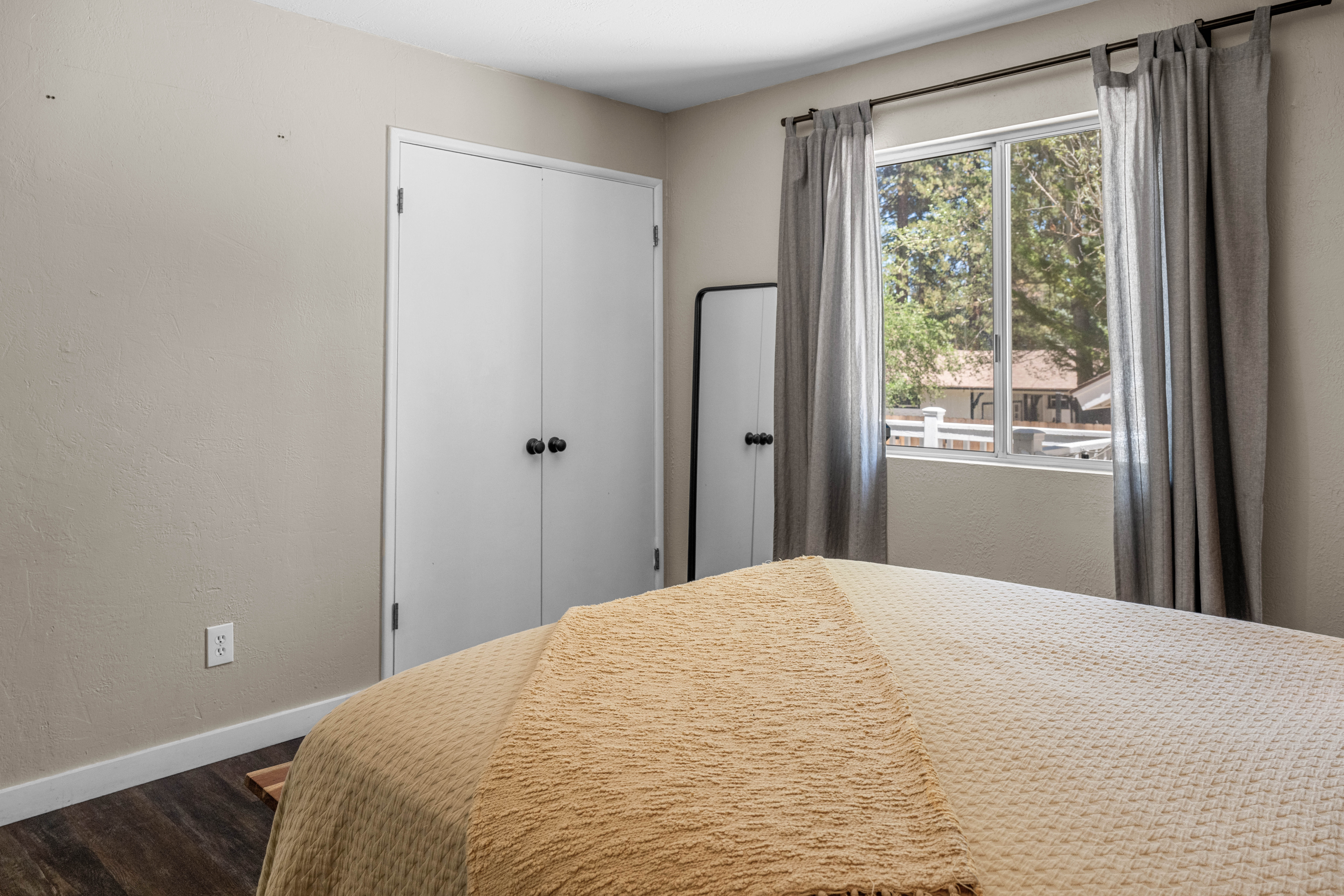  41656 Mcwhinney Lane, Big Bear Lake, CA 92315 - 物件實景