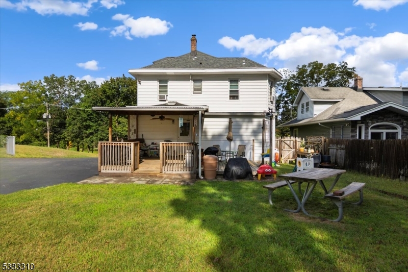 Rockaway, New Jersey, 07866-3406, United States, 3 Bedrooms Bedrooms, ,3 BathroomsBathrooms,Residential,For Sale,1976653