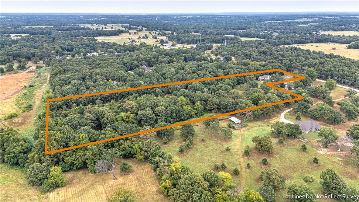 Gravette, Arkansas, 72736, United States, 3 Bedrooms Bedrooms, ,3 BathroomsBathrooms,Residential,For Sale,1933044