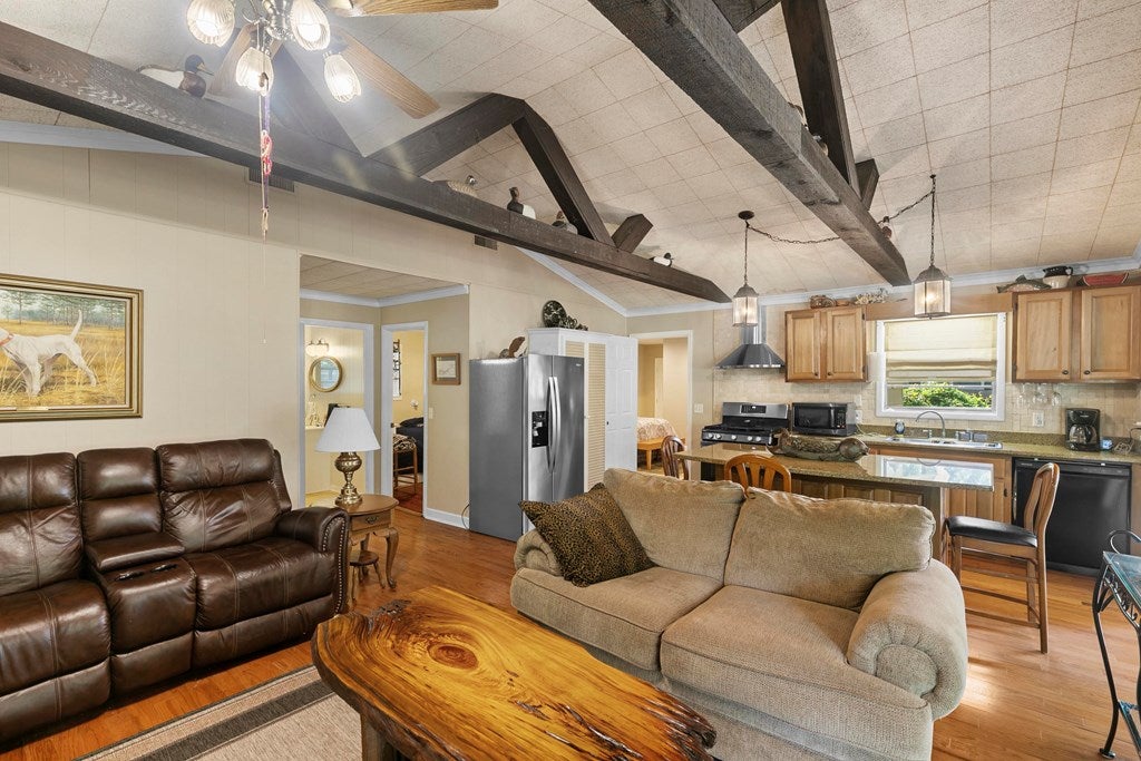 Abbeville, Alabama, 36310, United States, 3 Bedrooms Bedrooms, ,2 BathroomsBathrooms,Residential,For Sale,1866584