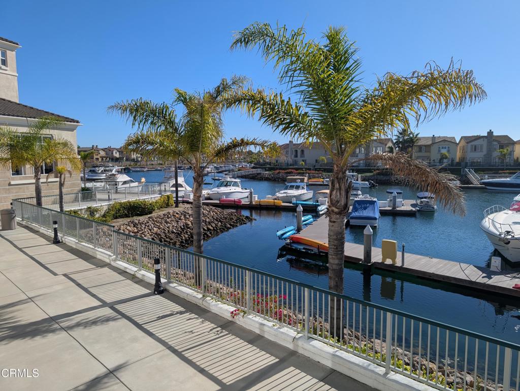 Oxnard, California, 93035, United States, 2 Bedrooms Bedrooms, ,3 BathroomsBathrooms,Residential,For Sale,1982158