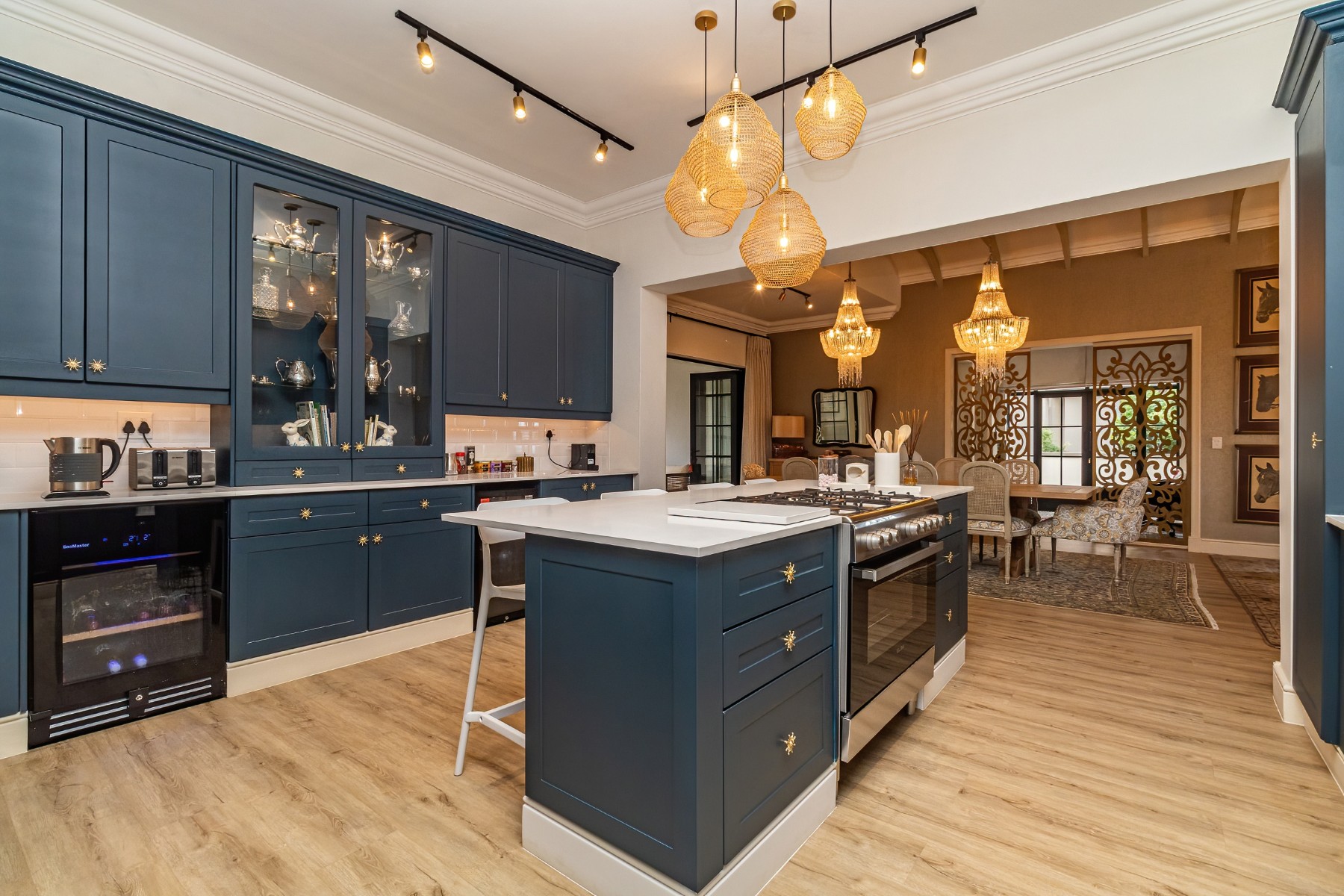  Brand New Elegance with Exceptional Finishes - 物件實景