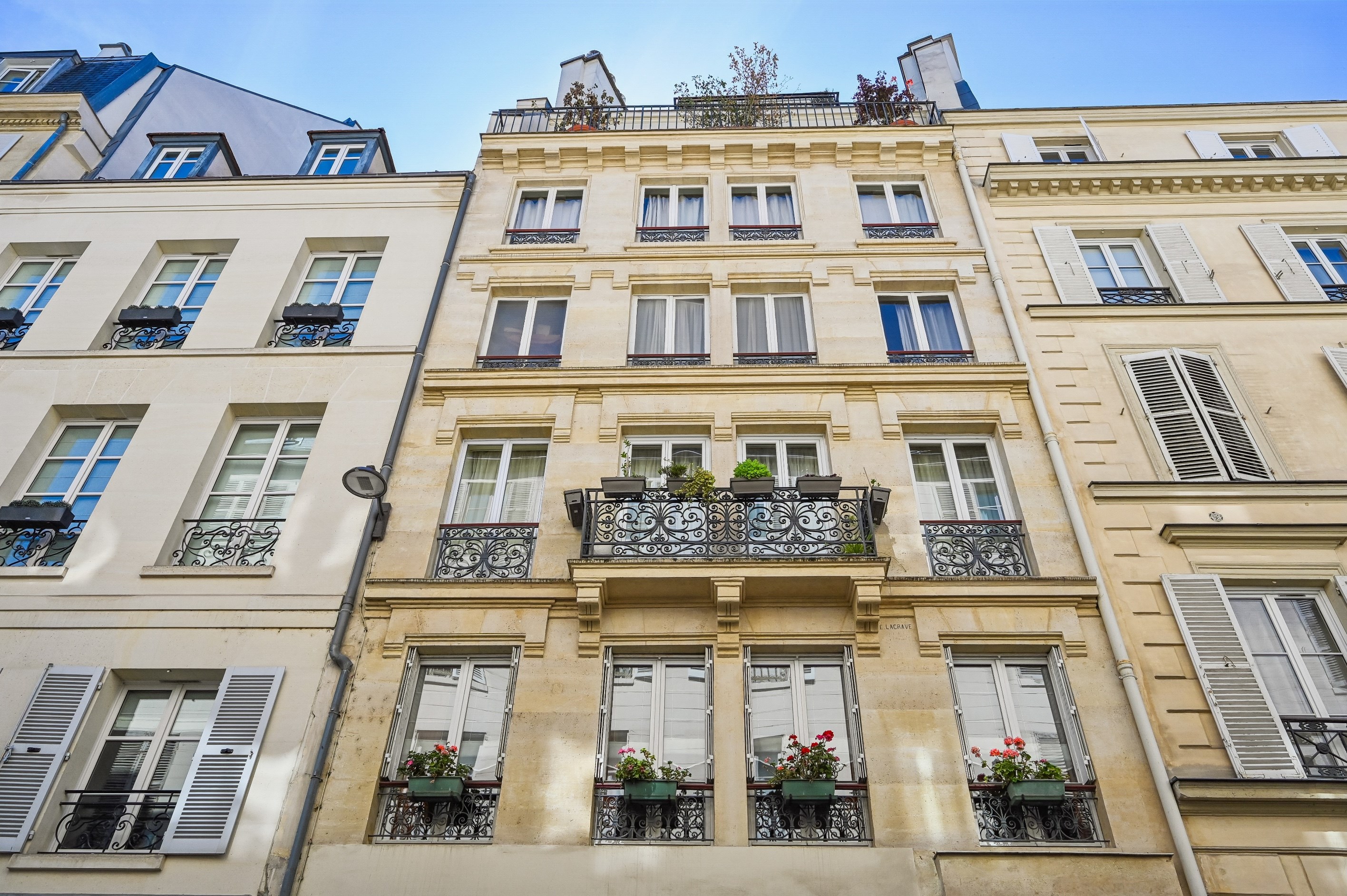  Apartment for sale-high floor-balcony-Place de l