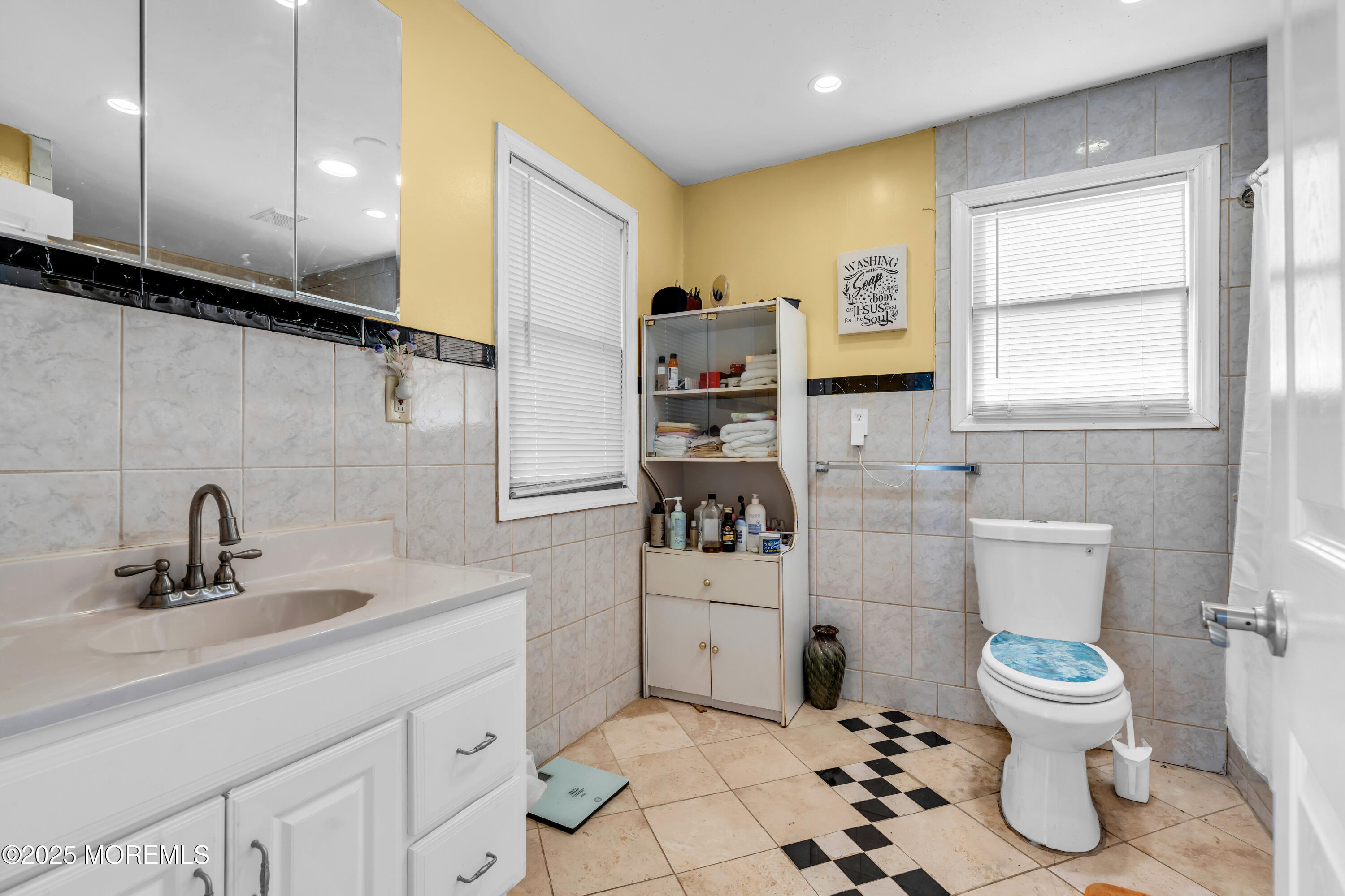 Neptune Township, New Jersey, 07753, United States, 5 Bedrooms Bedrooms, ,3 BathroomsBathrooms,Residential,For Sale,1730611