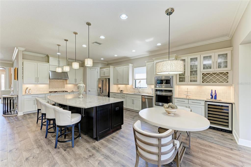 Bradenton, Florida, 34211, United States, 3 Bedrooms Bedrooms, ,3 BathroomsBathrooms,Residential,For Sale,1784146