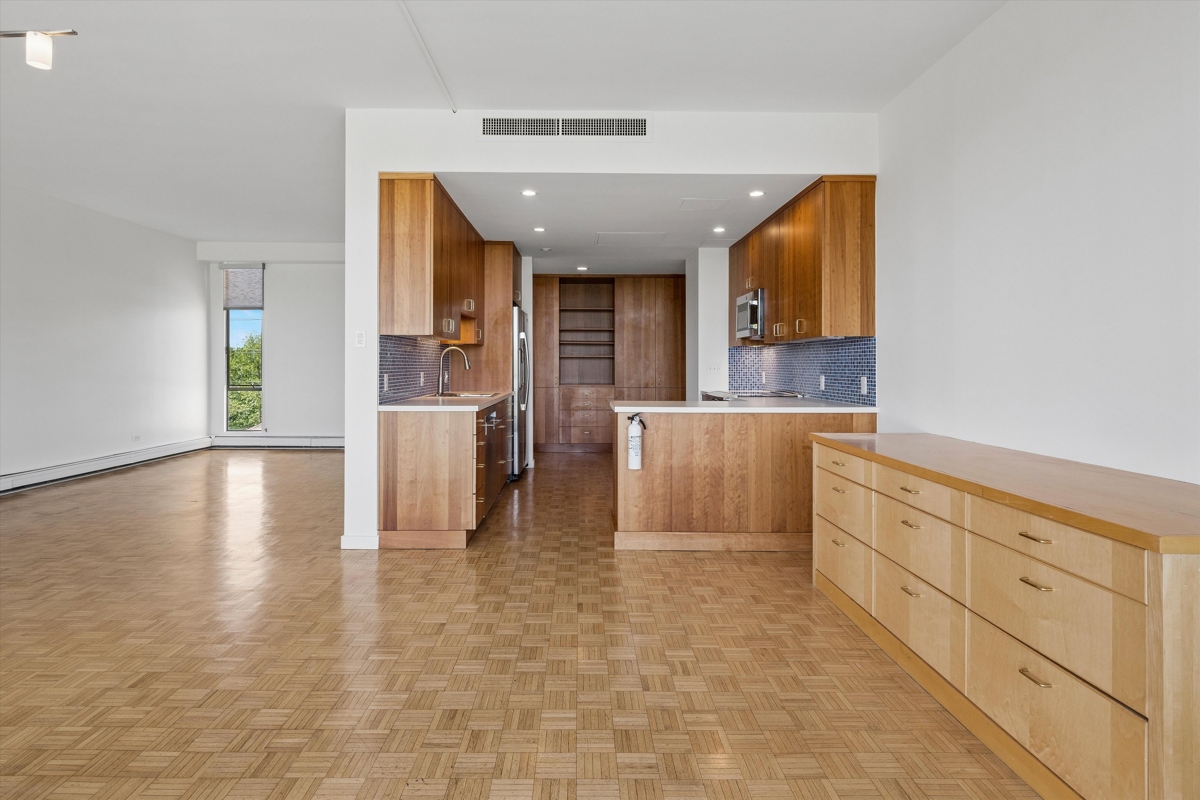  Easy living at Denver’s most iconic mid-century building - 物件實景