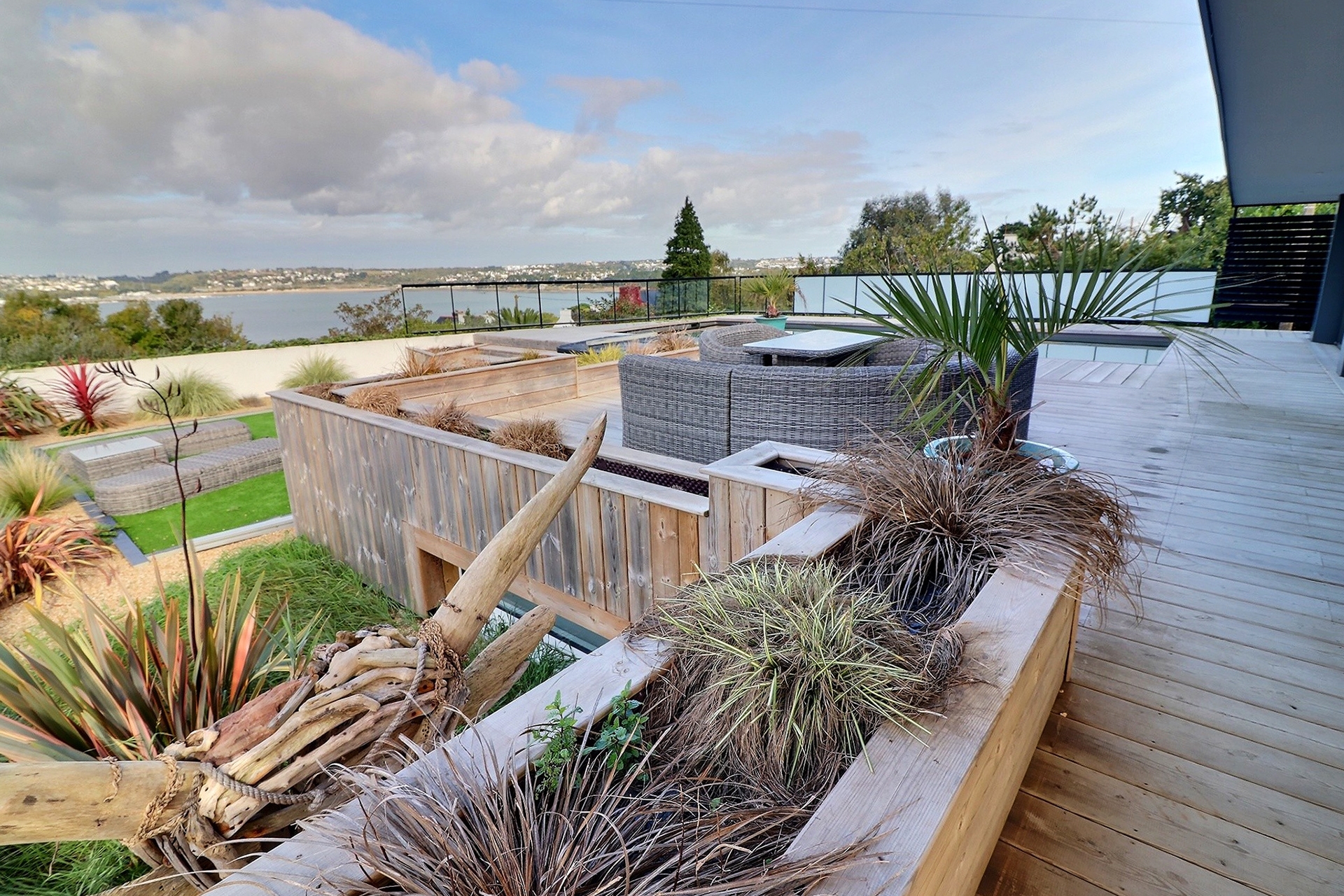  PLOUGASTEL-DAOULAS, CONTEMPORARY HOME WITH POOL AND SEA VIEW - 物件實景