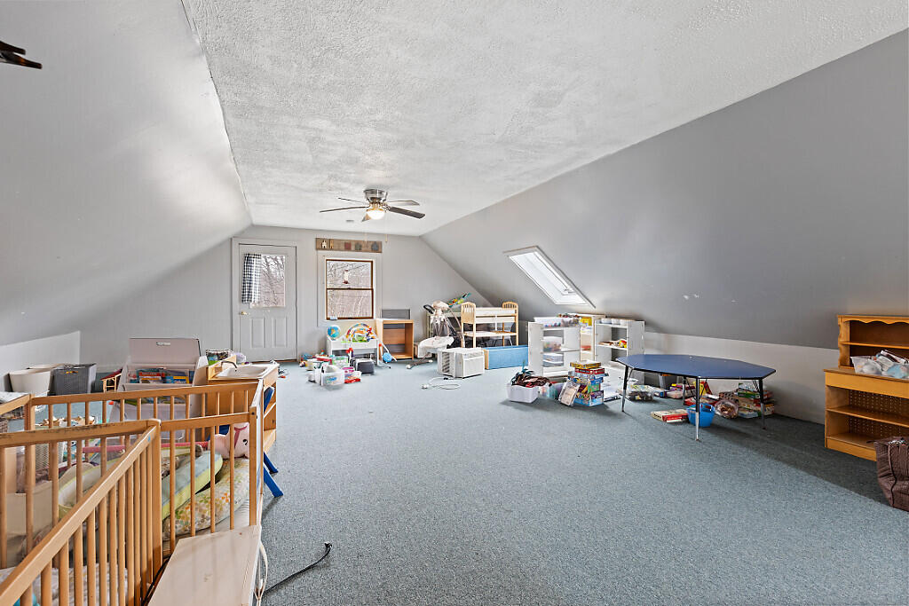 China, Maine, 04358, United States, 6 Bedrooms Bedrooms, ,3 BathroomsBathrooms,Residential,For Sale,1898689