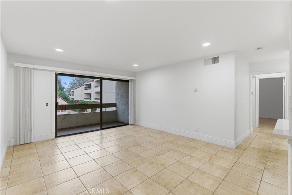 3rd St, Santa Ana, CA 92701 #1