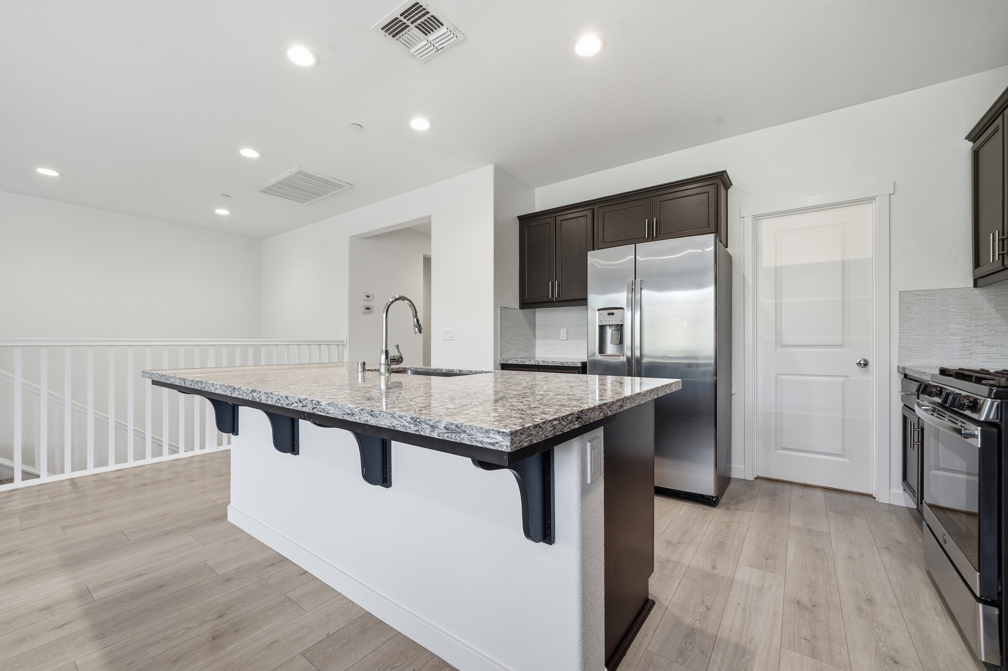  648 Edgewood Loop, Angels Camp, CA 95222 - 物件實景