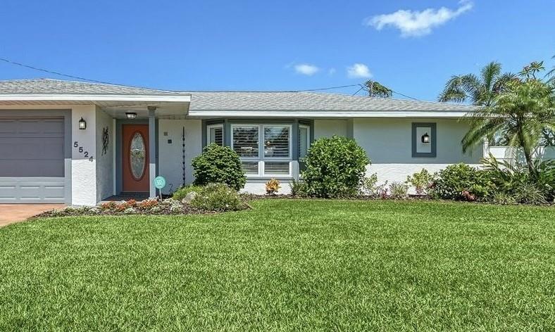 Sarasota, Florida, 34231, United States, 3 Bedrooms Bedrooms, ,2 BathroomsBathrooms,Residential,For Sale,1883466