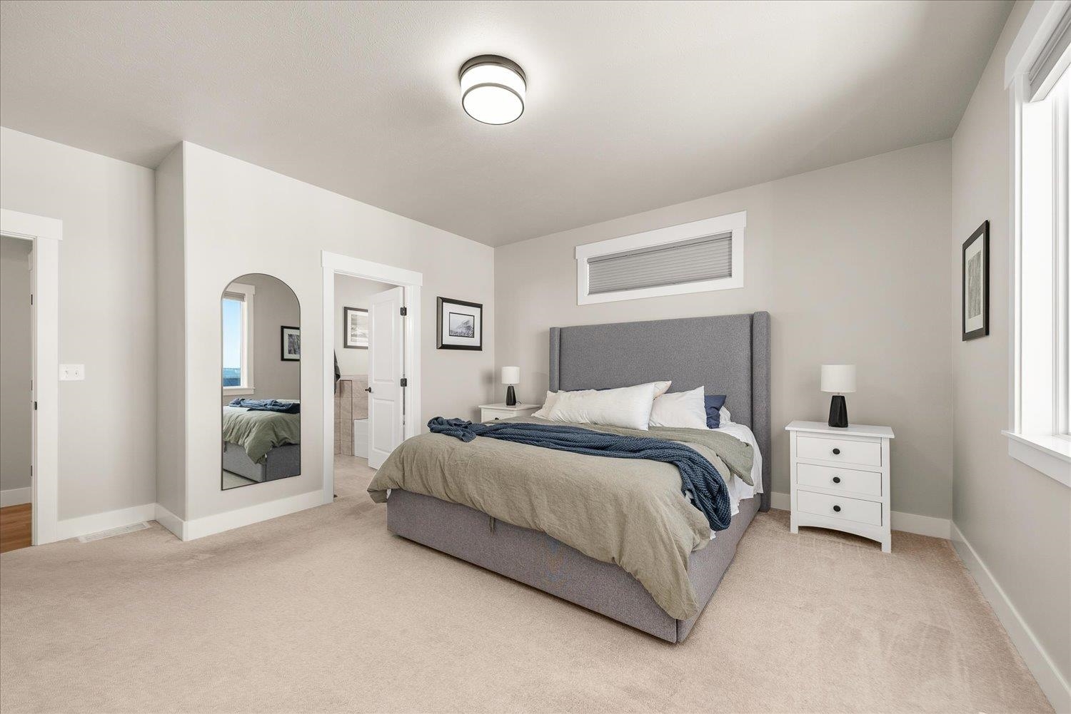 Greenacres, Washington, 99016, United States, 5 Bedrooms Bedrooms, ,3 BathroomsBathrooms,Residential,For Sale,1848364