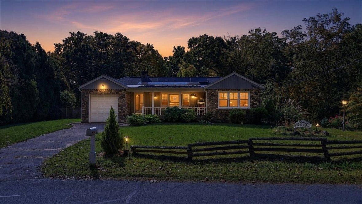 Henry St, Uxbridge, MA 01569 #1