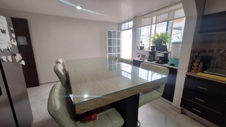 Álvaro Obregón, Ciudad de México, 01620, Mexico, 3 Bedrooms Bedrooms, ,2 BathroomsBathrooms,Residential,For Sale,1847809