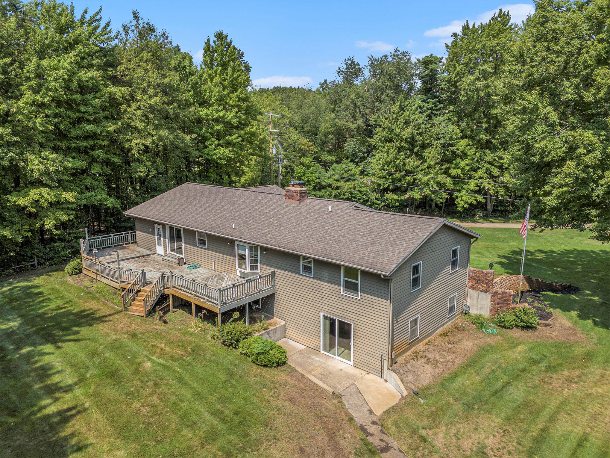 Holland, Michigan, 49424, United States, 3 Bedrooms Bedrooms, ,2 BathroomsBathrooms,Residential,For Sale,1918731