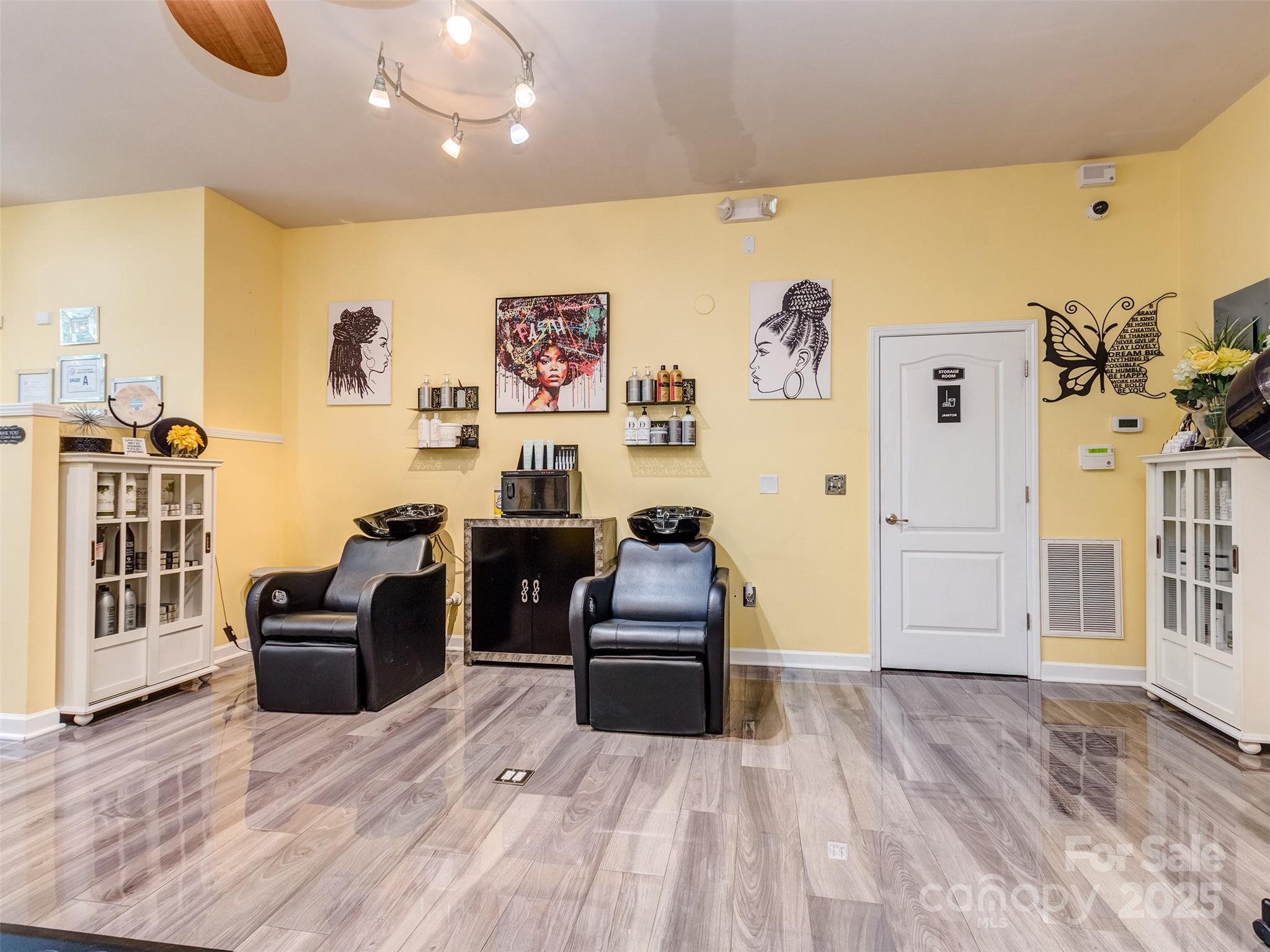 Charlotte, North Carolina, 28273, United States, 3 Bedrooms Bedrooms, ,4 BathroomsBathrooms,Residential,For Sale,1956381