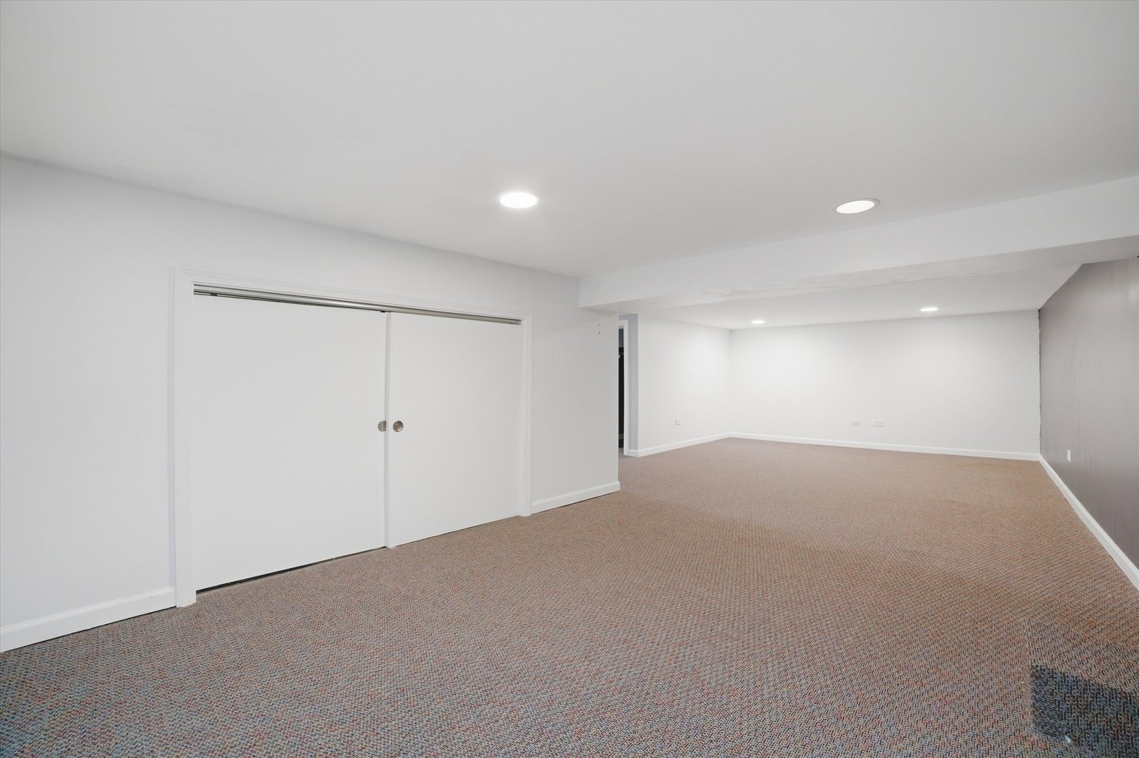 Skokie, Illinois, 60076, United States, 4 Bedrooms Bedrooms, ,2 BathroomsBathrooms,Residential,For Sale,2049150