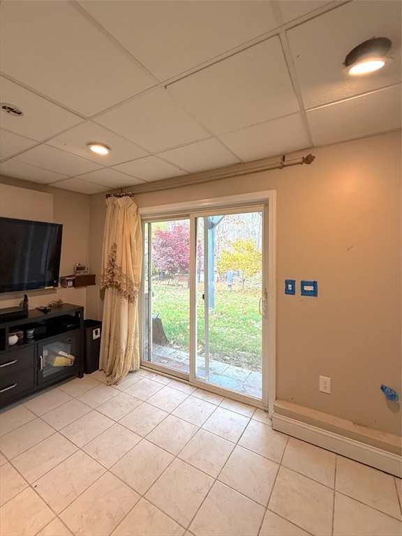 Middleton, Massachusetts, 01949, United States, 4 Bedrooms Bedrooms, ,4 BathroomsBathrooms,Residential,For Sale,1990788