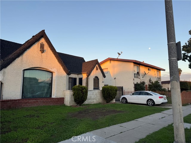 Los Angeles, California, 90047, United States, 3 Bedrooms Bedrooms, ,2 BathroomsBathrooms,Residential,For Sale,2008108