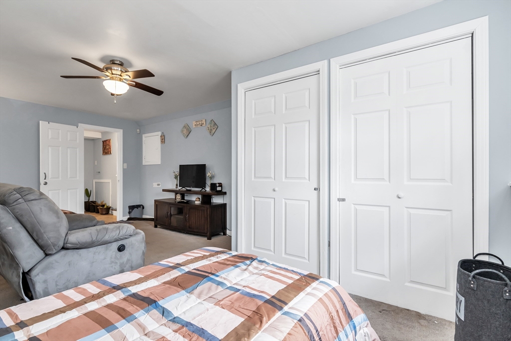 East Bridgewater, Massachusetts, 02333, United States, 3 Bedrooms Bedrooms, ,2 BathroomsBathrooms,Residential,For Sale,2009989